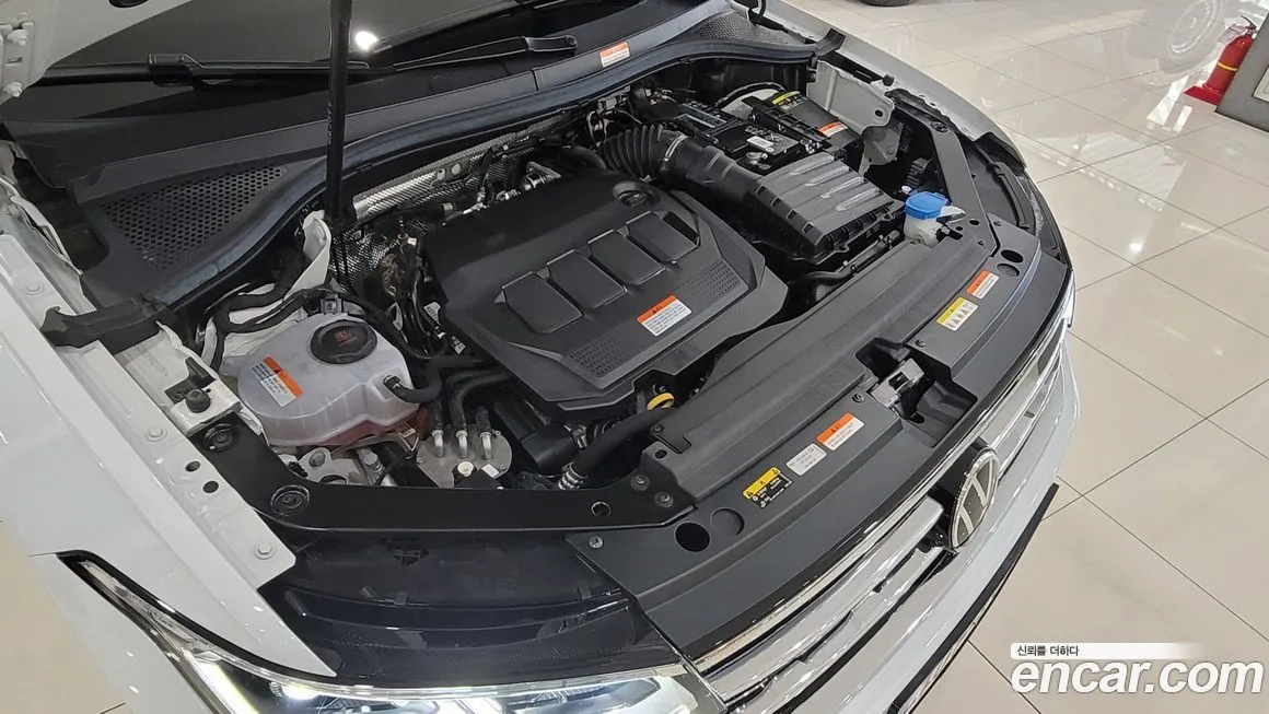 Volkswagen Tiguan 2023 из KR, фото 9
