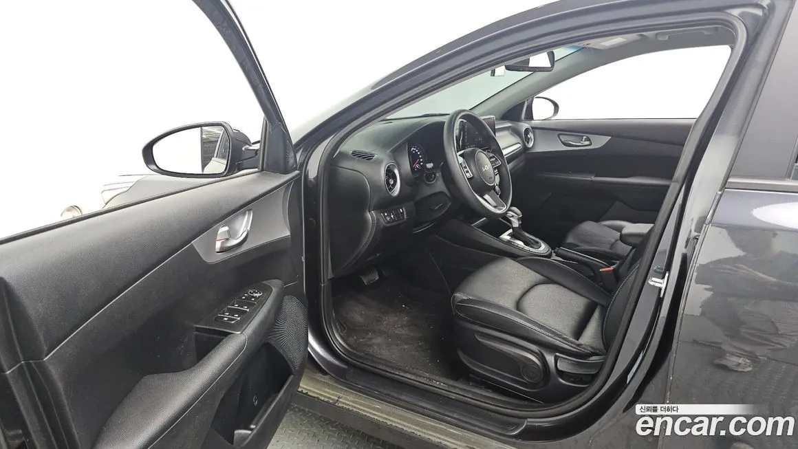 Kia K3 2022 из KR, фото 10