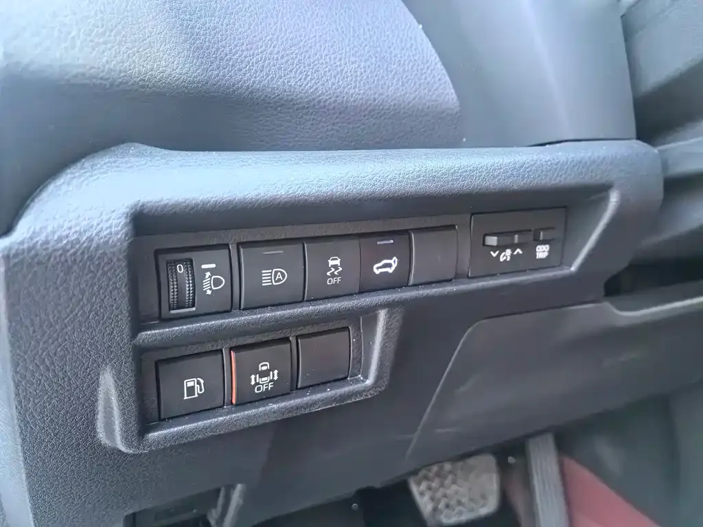 Toyota Granvia — фото 3
