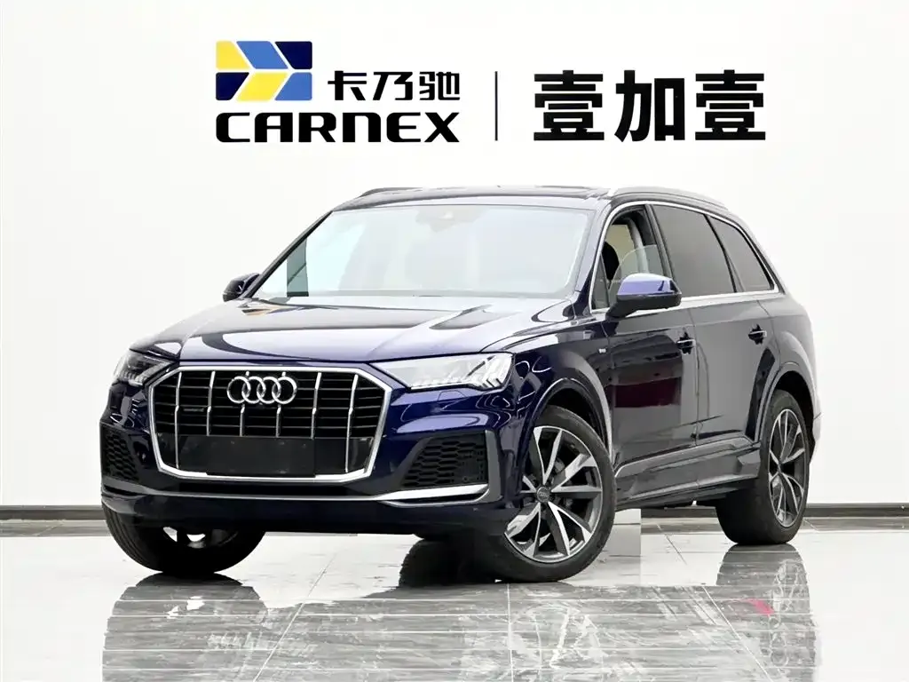 Audi Q7 — фото 1