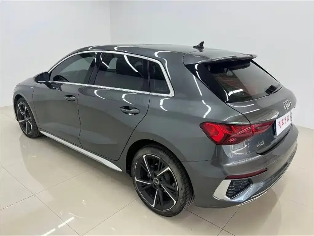 Audi A3 2023 из CN, фото 5