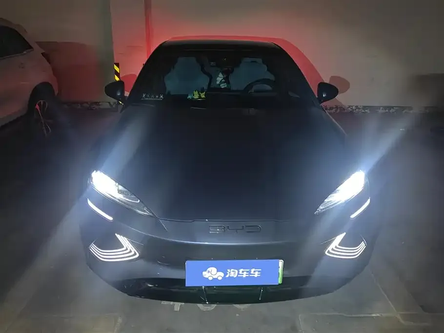 BYD Seal — фото 2