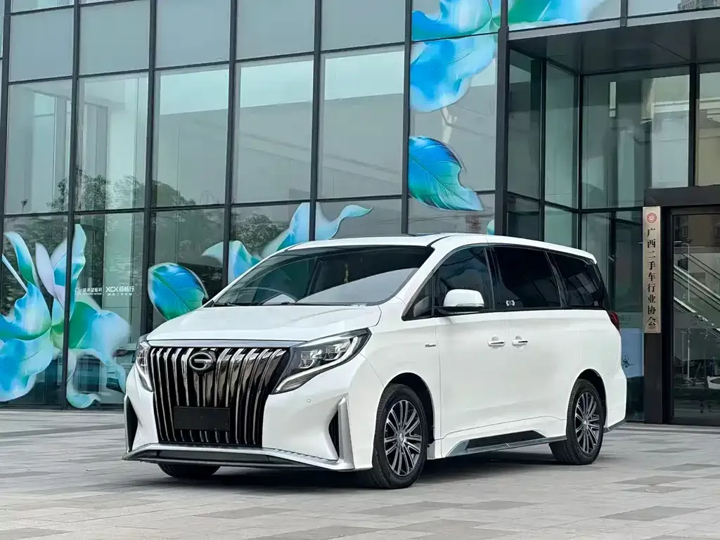 GAC Motor Trumpchi M8 — фото 1