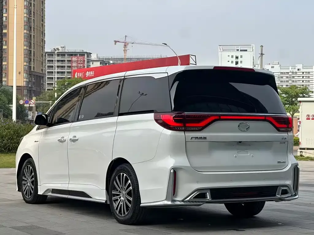 GAC Motor Trumpchi M8 — фото 10