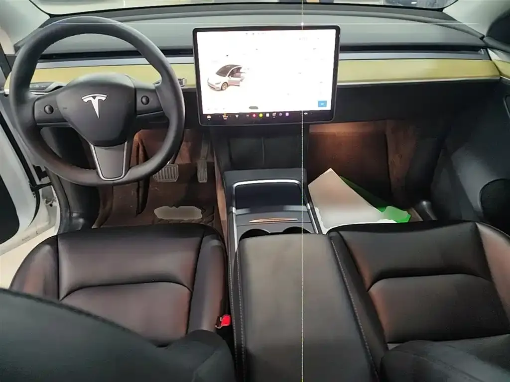 Tesla Model Y — фото 4
