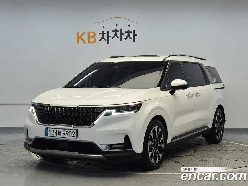 Kia Carnival — фото 1