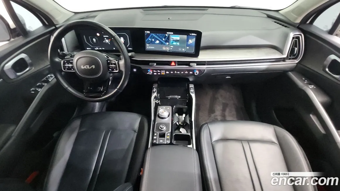 Kia Sorento — фото 9