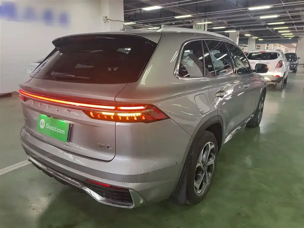 Geely Xingyue L — фото 10