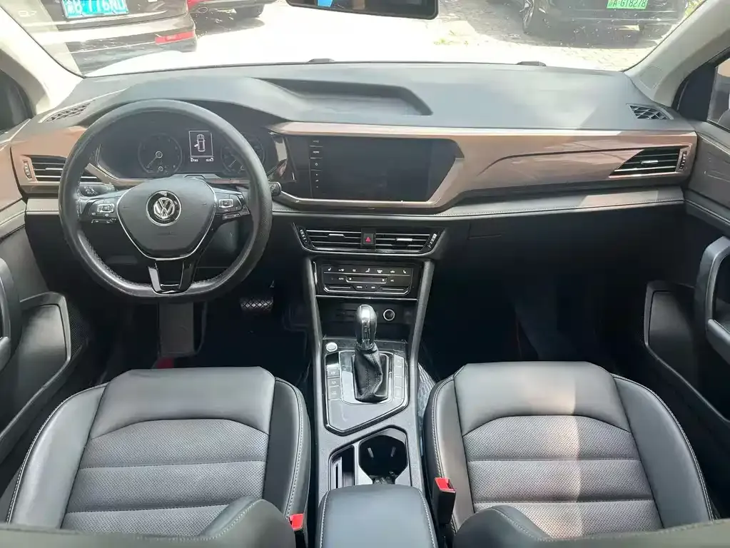 Volkswagen Tharu 2021 из CN, фото 2