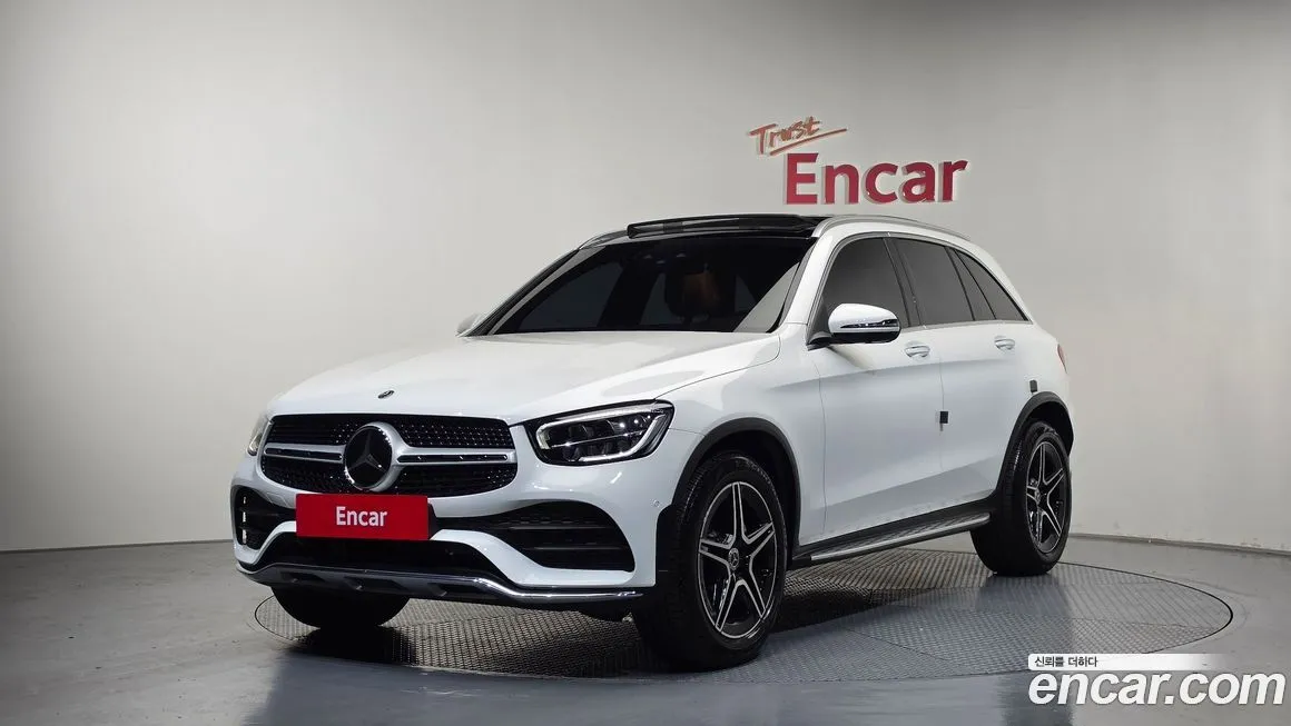 Mercedes-Benz GLC-Class GLC300 4MATIC 1