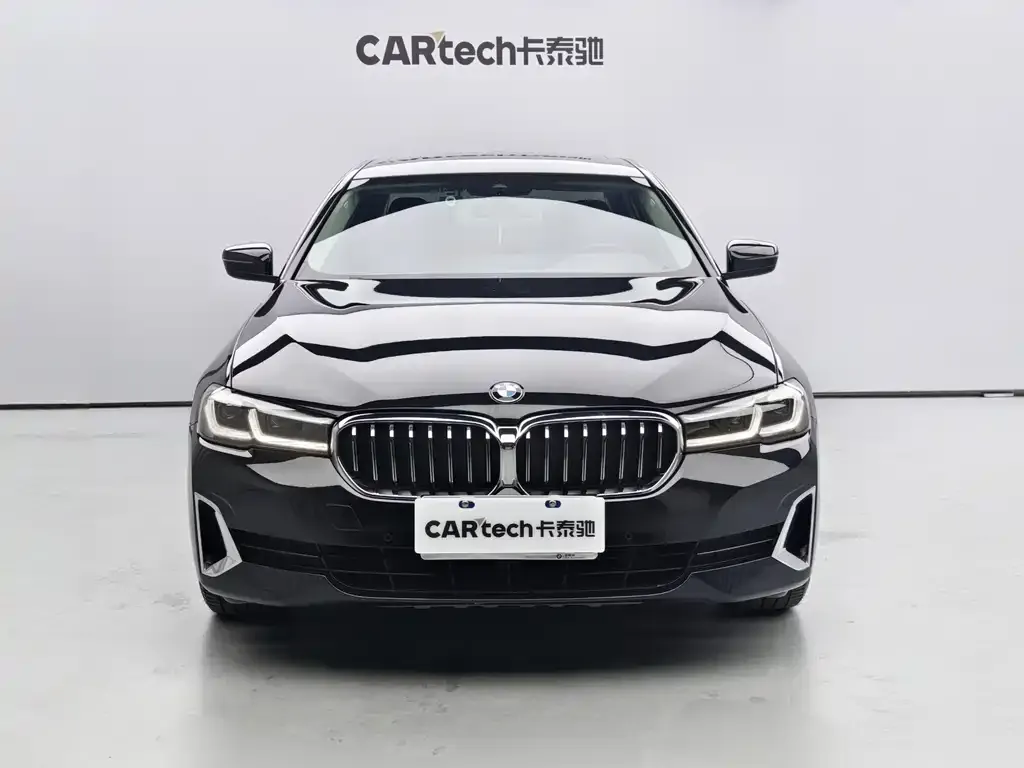 BMW 5 Series — фото 2