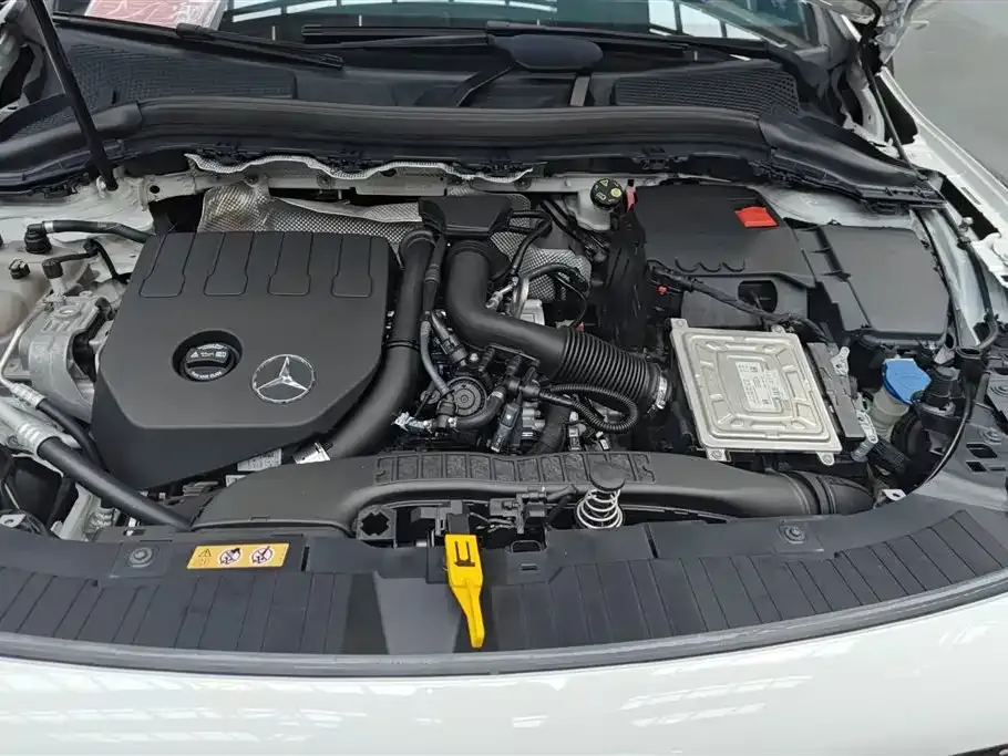 Mercedes-Benz GLA — фото 5