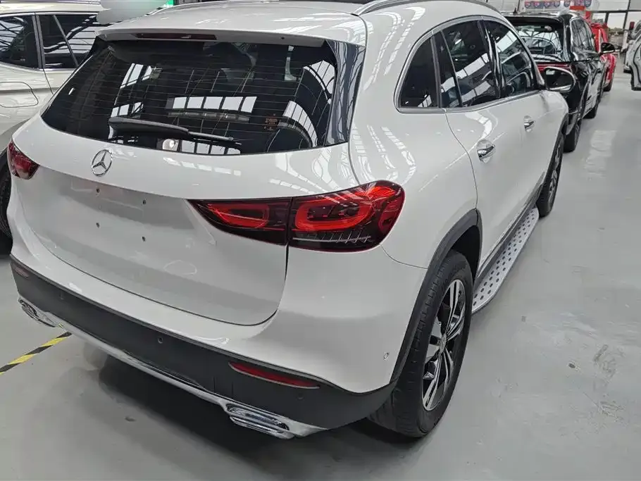 Mercedes-Benz GLA — фото 6