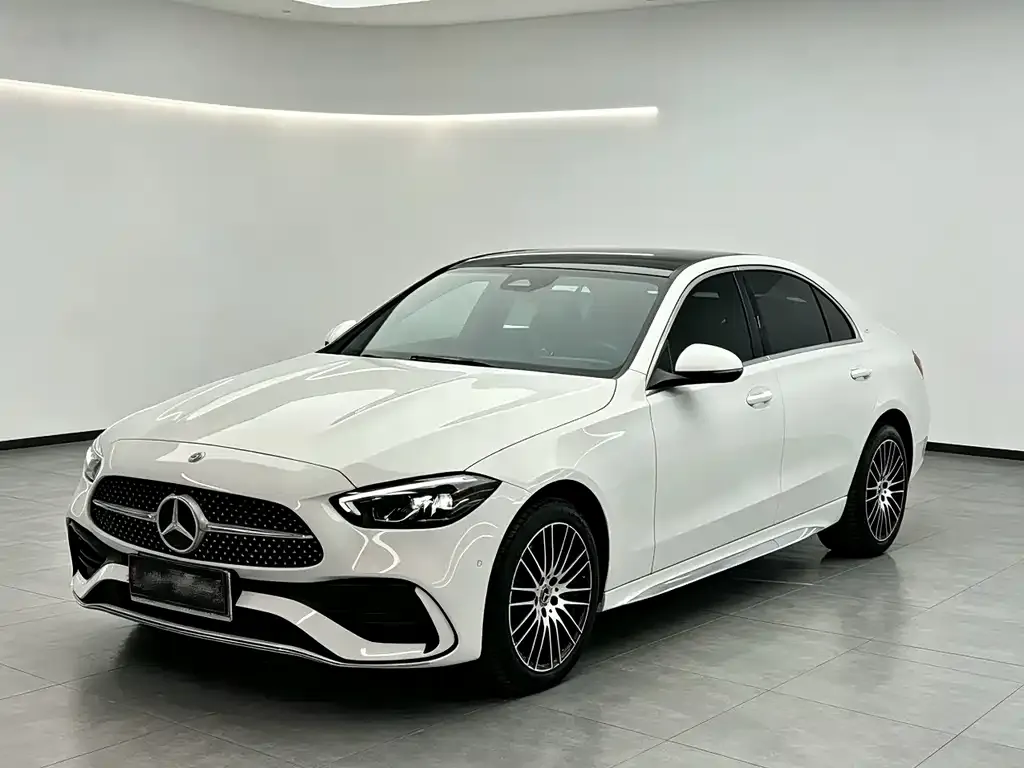 Mercedes-Benz C-Class — фото 1