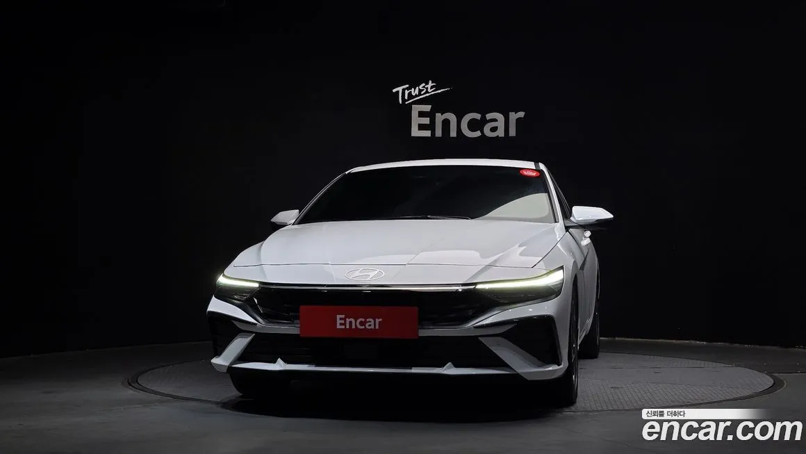 Hyundai AVANTE — фото 3