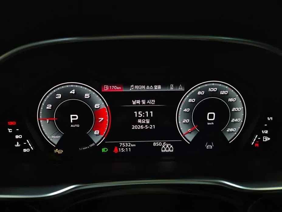 Audi Q3 2025 из KR, фото 6