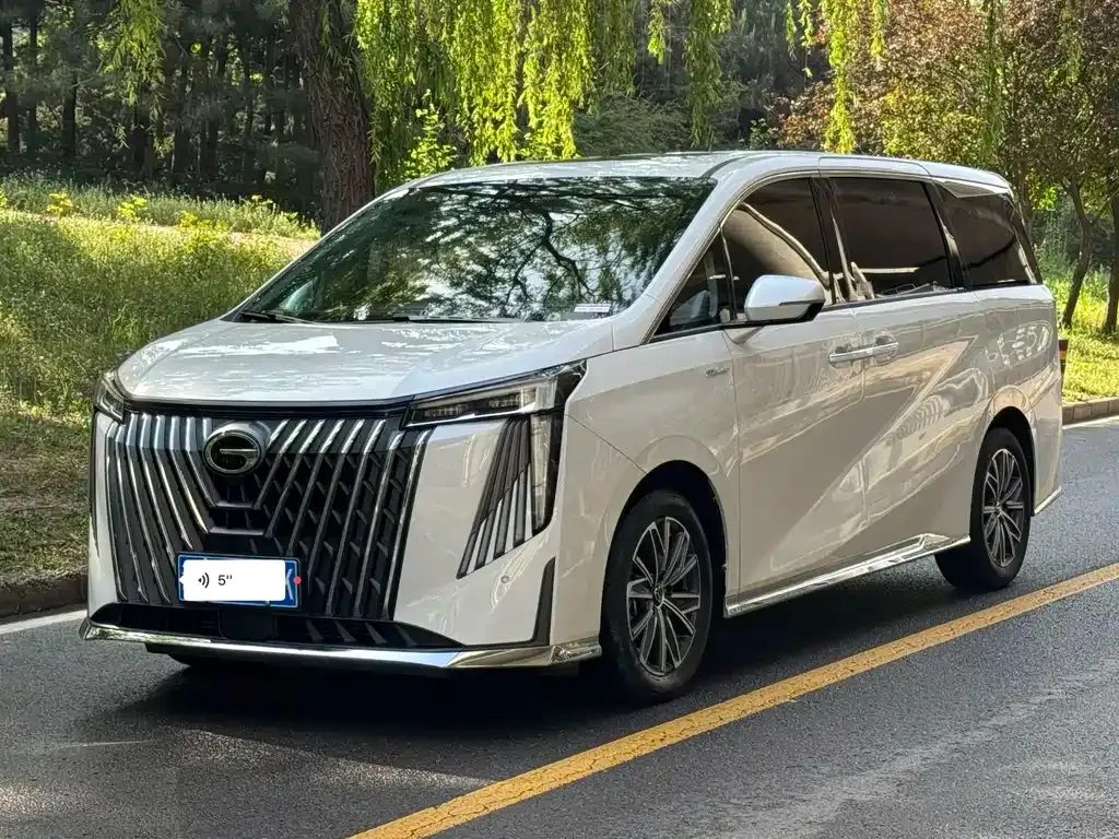 GAC Motor Trumpchi M8 — фото 1