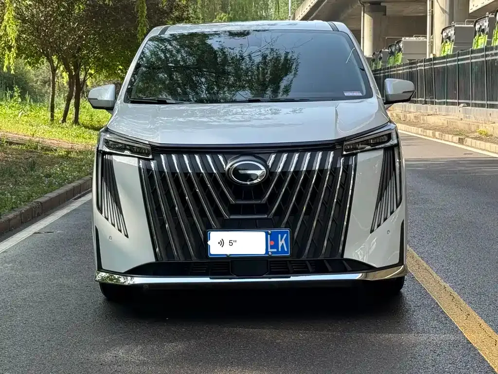 GAC Motor Trumpchi M8 — фото 8