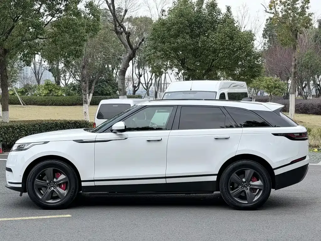 Land Rover Velar — фото 7