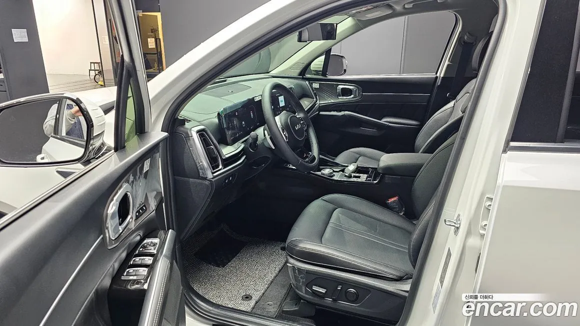 Kia Sorento — фото 8