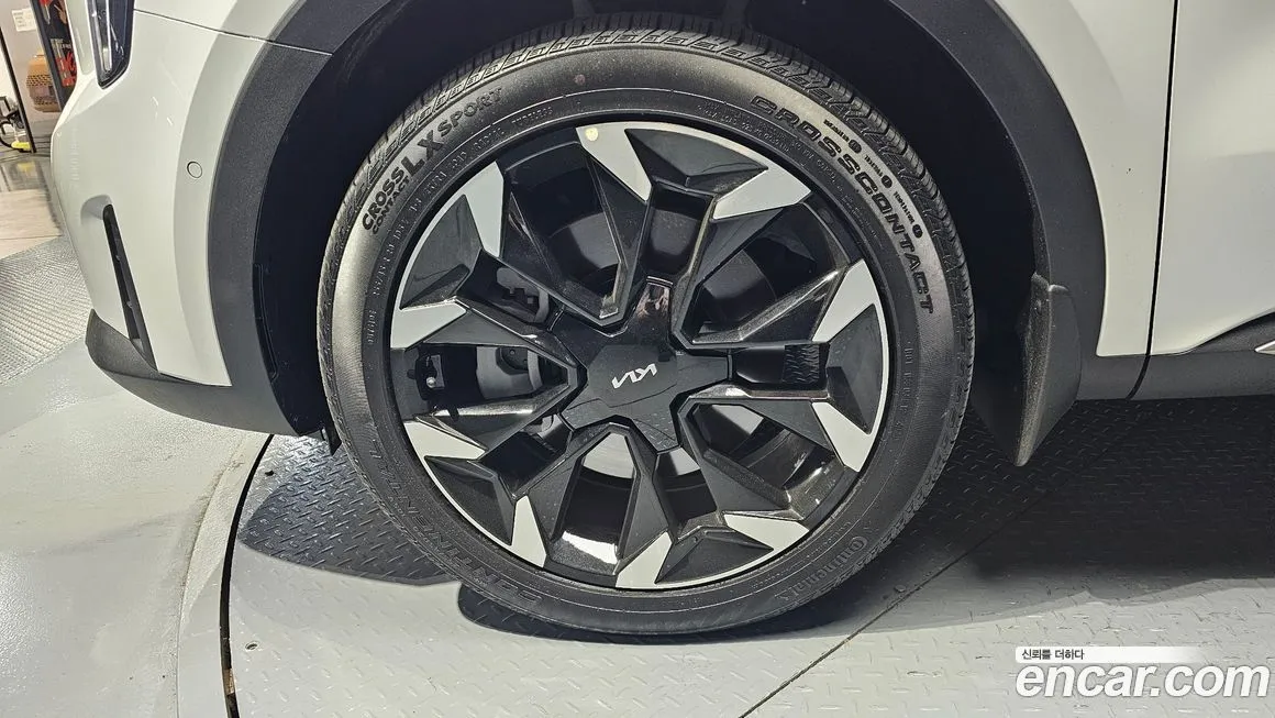 Kia Sorento — фото 9