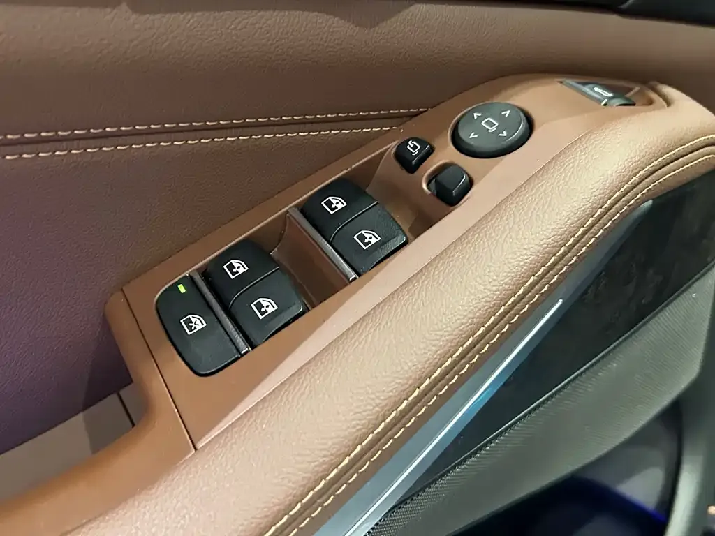 BMW X5 (Import) — фото 3
