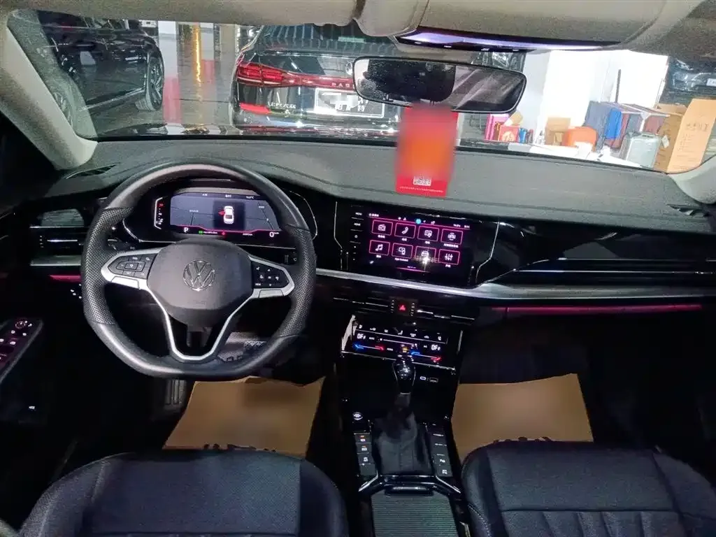 Volkswagen Passat — фото 8