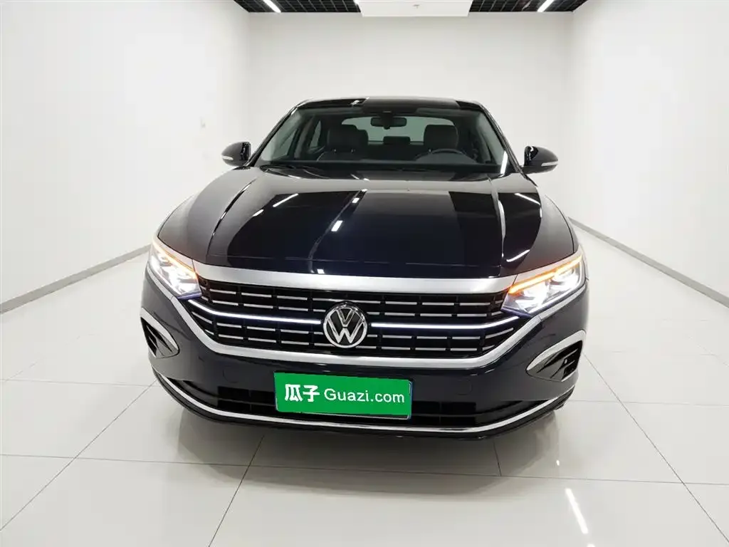 Volkswagen Passat — фото 3