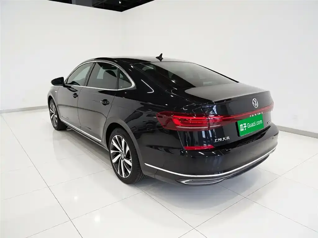 Volkswagen Passat — фото 4