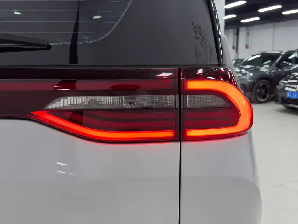 GAC Motor Trumpchi M6 — фото 2