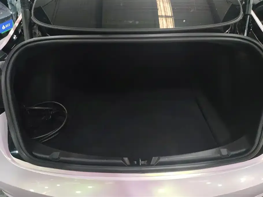 Tesla Model 3 — фото 4