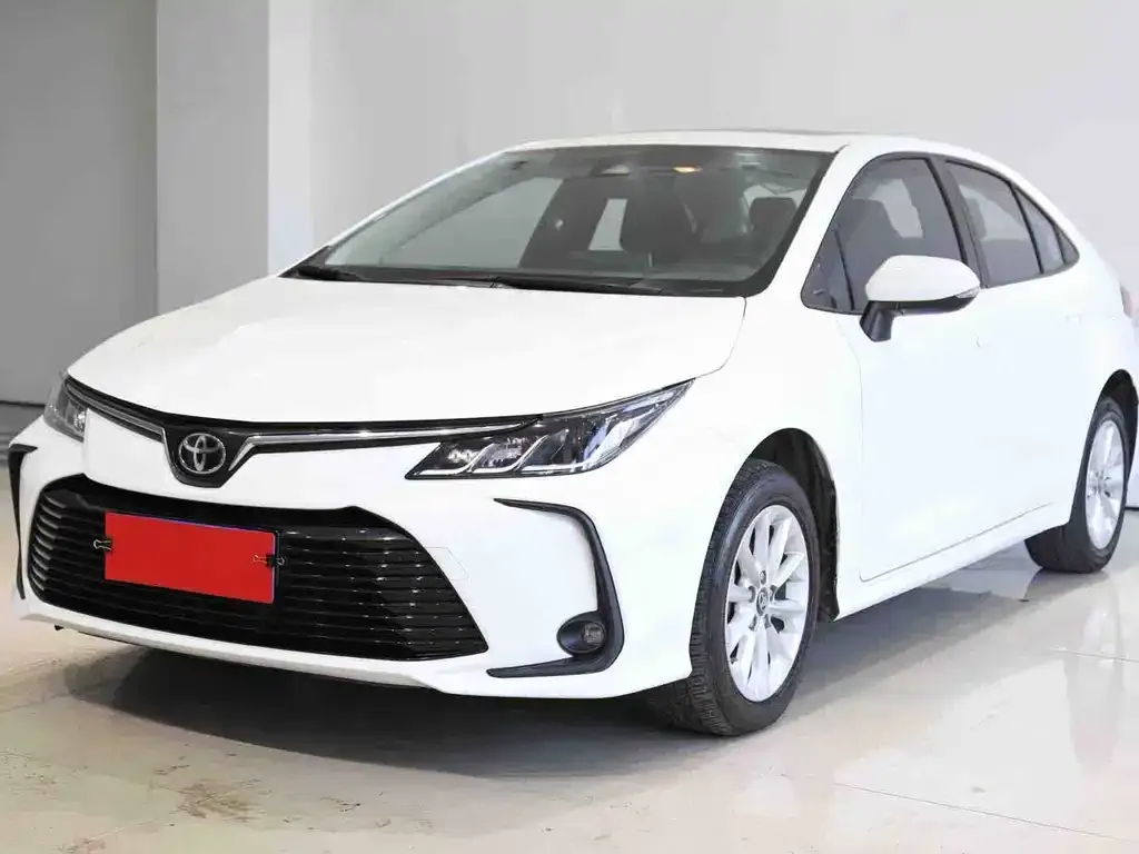 Toyota Corolla — фото 1
