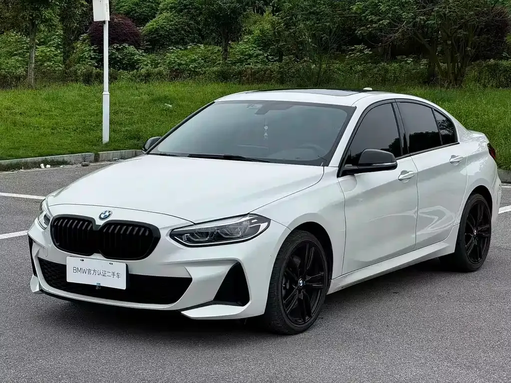 BMW 1 Series — фото 1