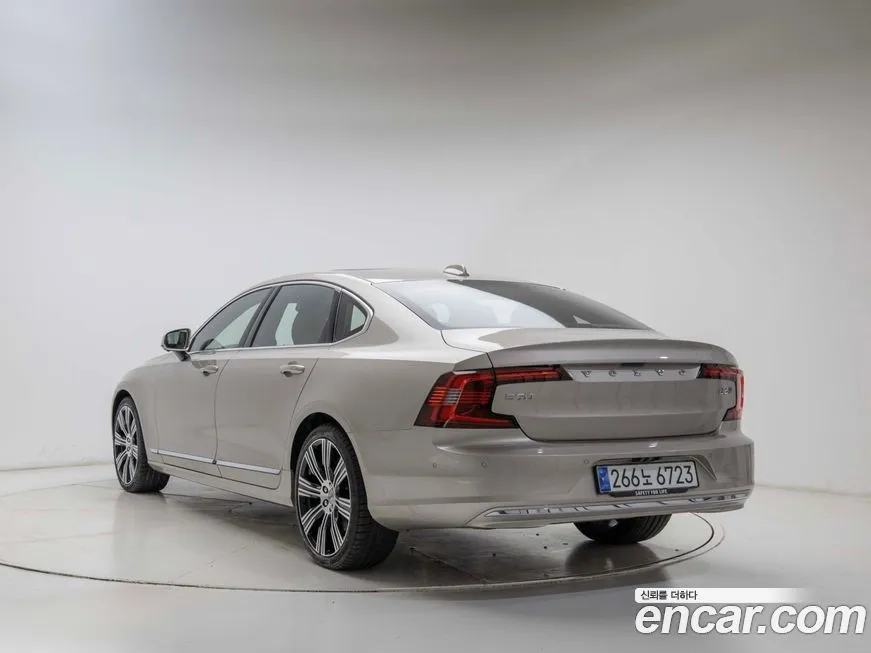 Volvo S90 — фото 3