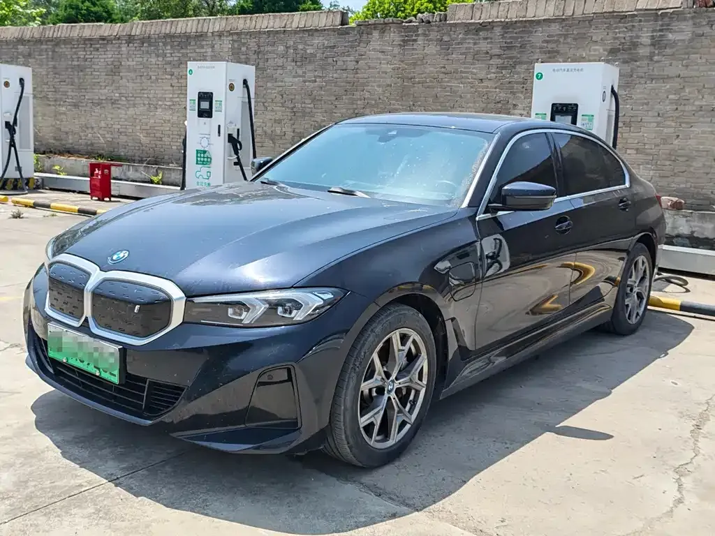 BMW i3 — фото 1