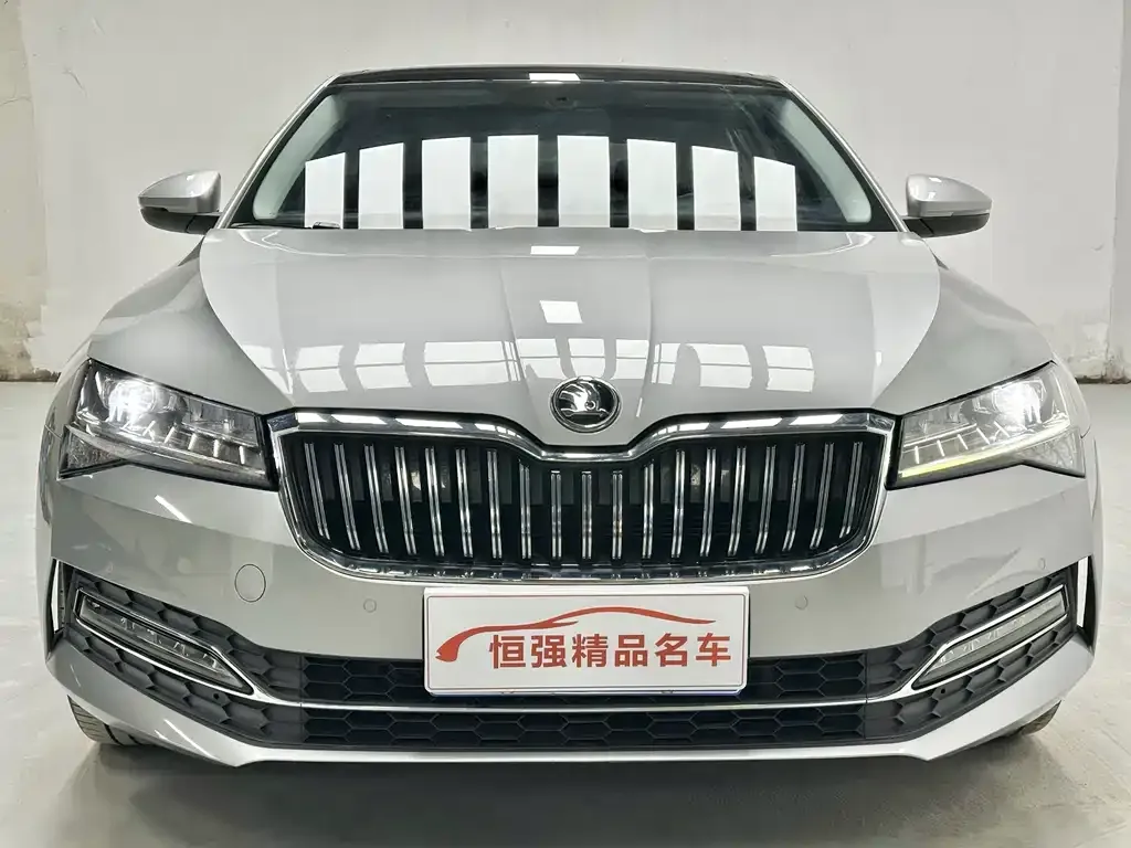 Skoda Superb 2022 из CN, фото 3