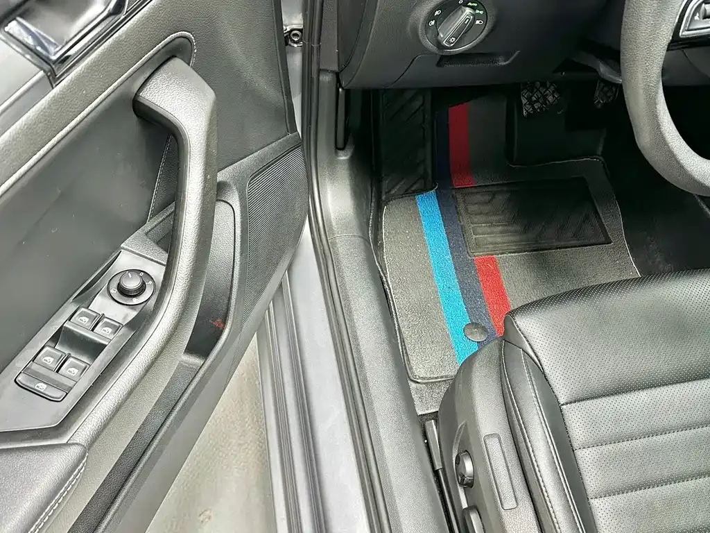 Skoda Superb 2022 из CN, фото 9