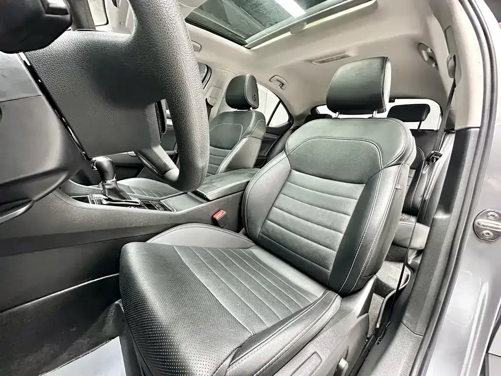 Skoda Superb 2022 из CN, фото 10