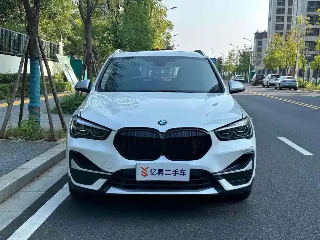 BMW X1 — фото 2