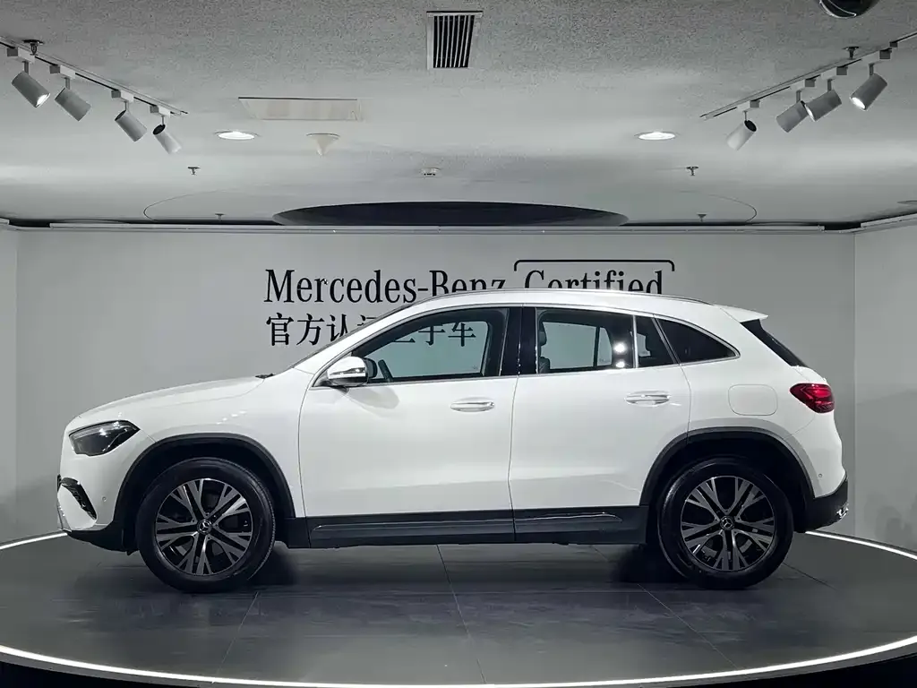 Mercedes-Benz GLA — фото 10