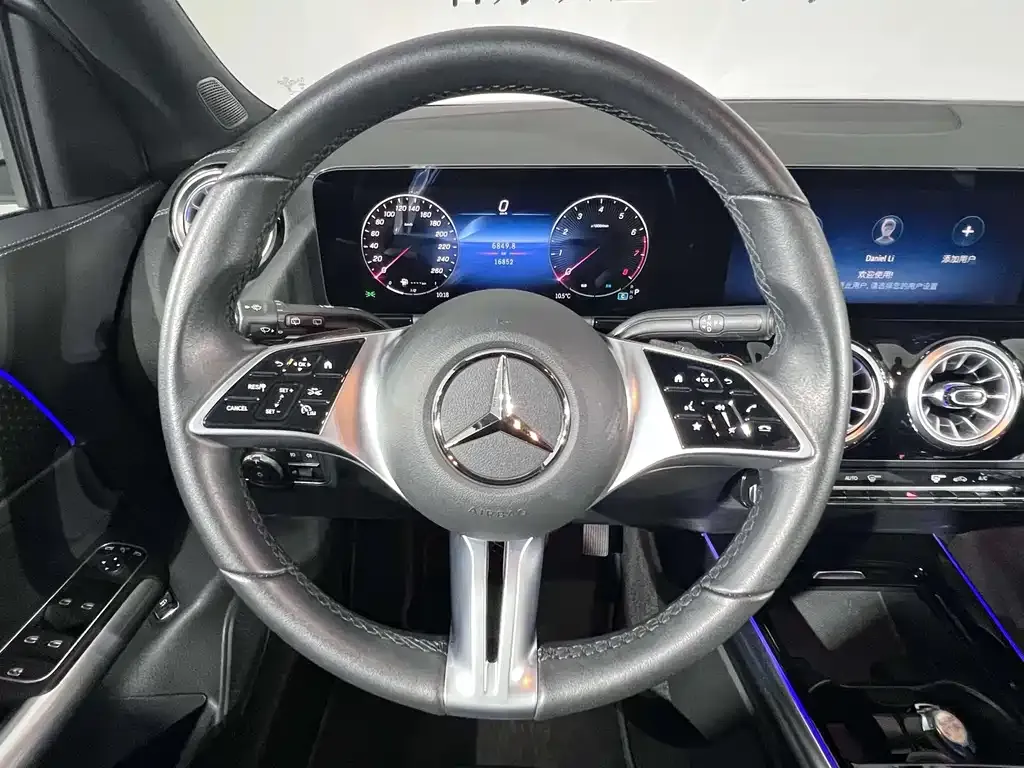 Mercedes-Benz GLA — фото 8