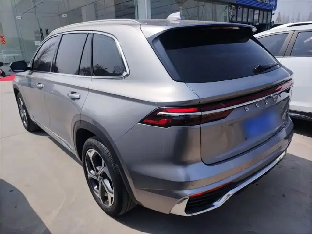 Geely Xingyue L — фото 9