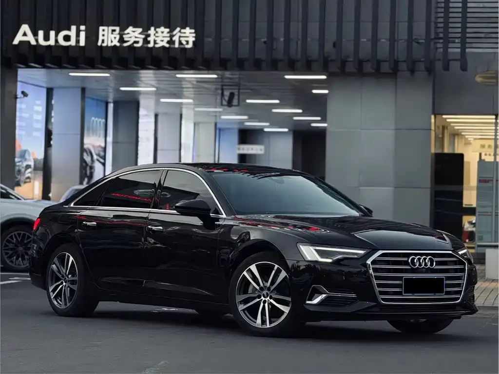 Audi A6L — фото 10