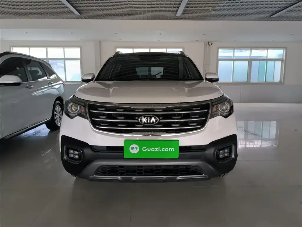 Kia Sportage — фото 7