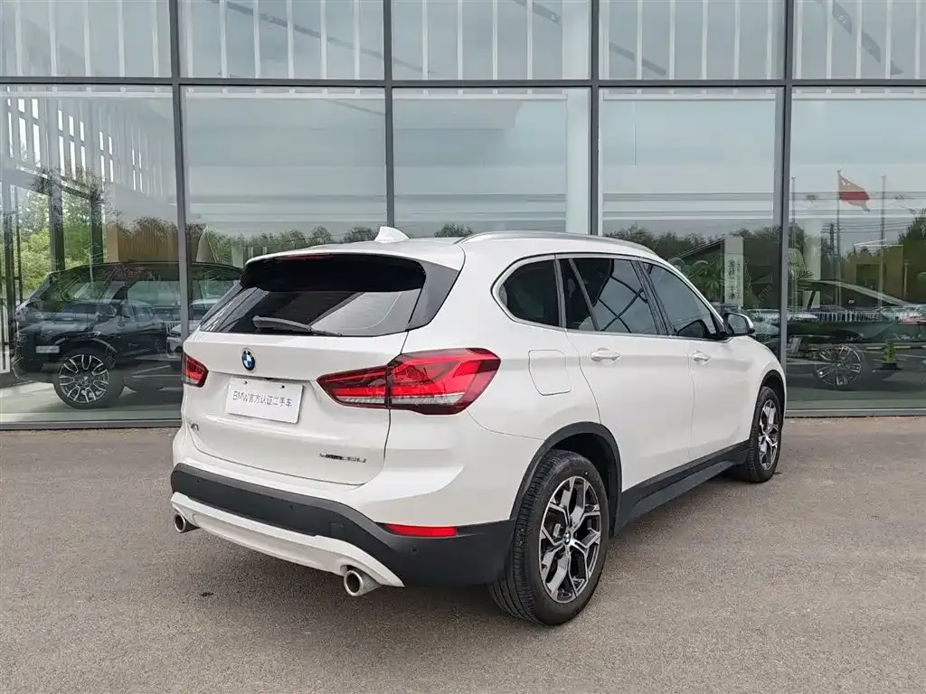 BMW X1 — фото 2