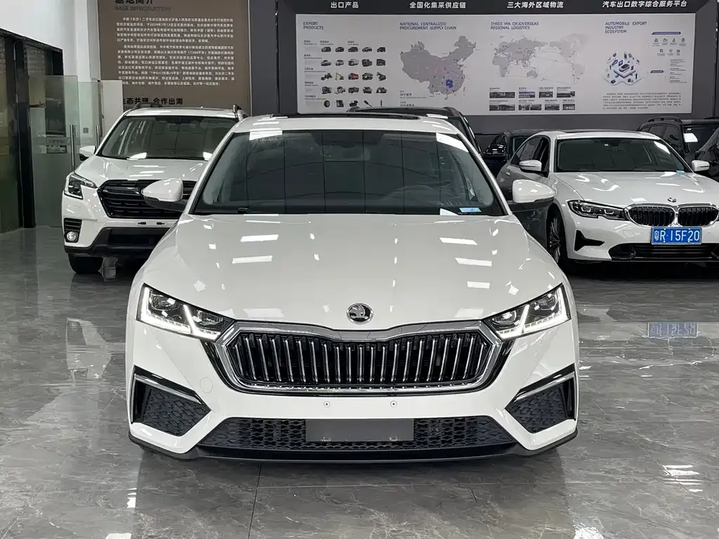 Skoda Octavia — фото 7