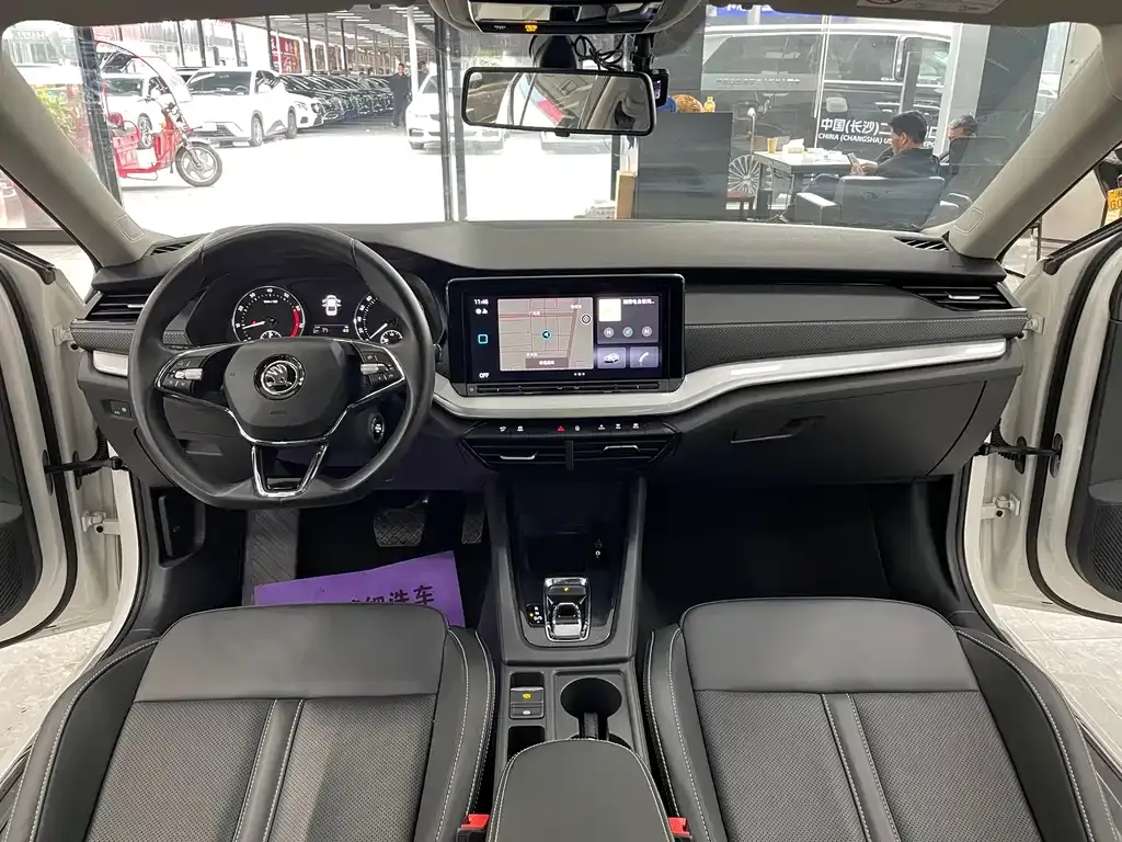 Skoda Octavia — фото 9