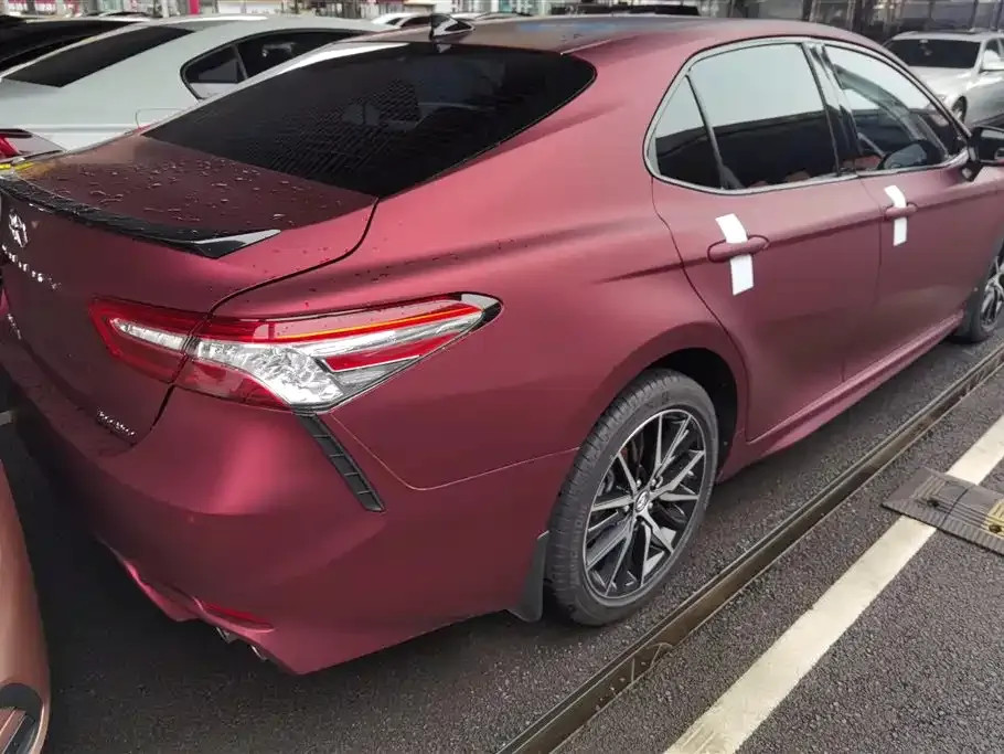 Toyota Camry — фото 5