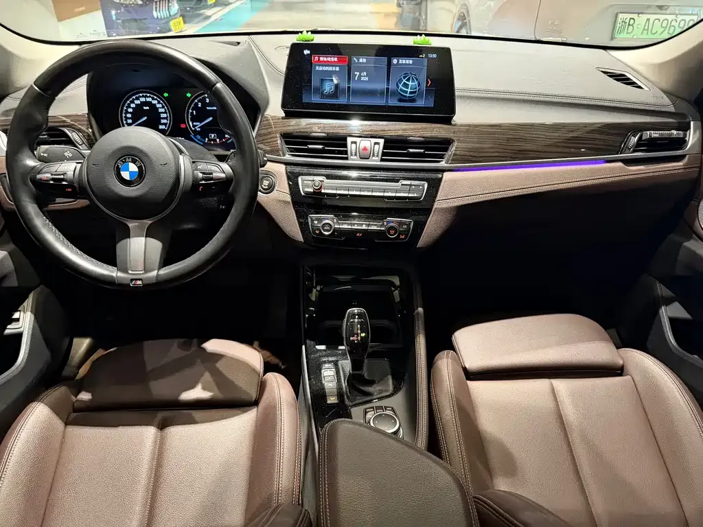 BMW X1 — фото 8