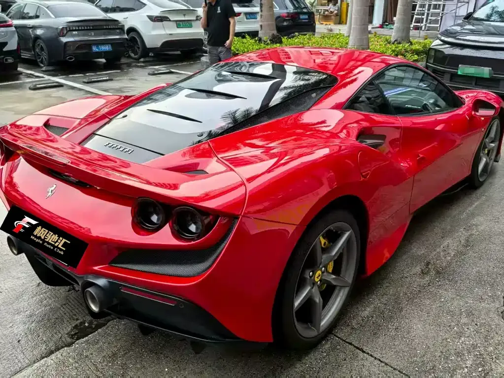 Ferrari F8 — фото 5